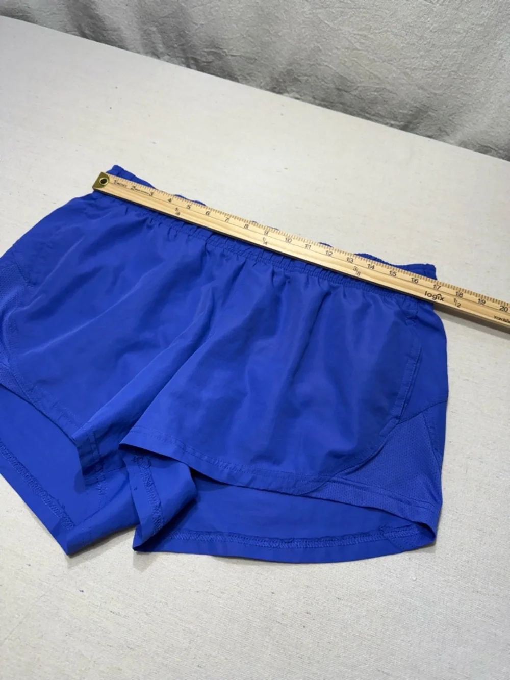 Women’s Athletic Works Blue Performance Shorts - Size Large (12-14)